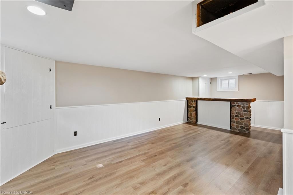 8 Todd Street Property Photo 33