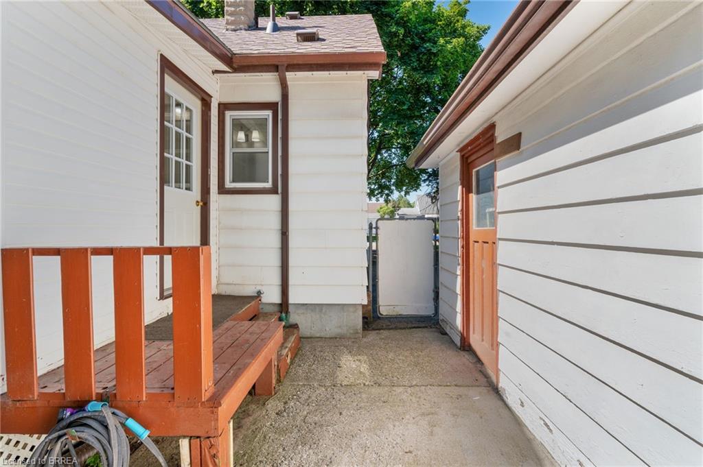 8 Todd Street Property Photo 41