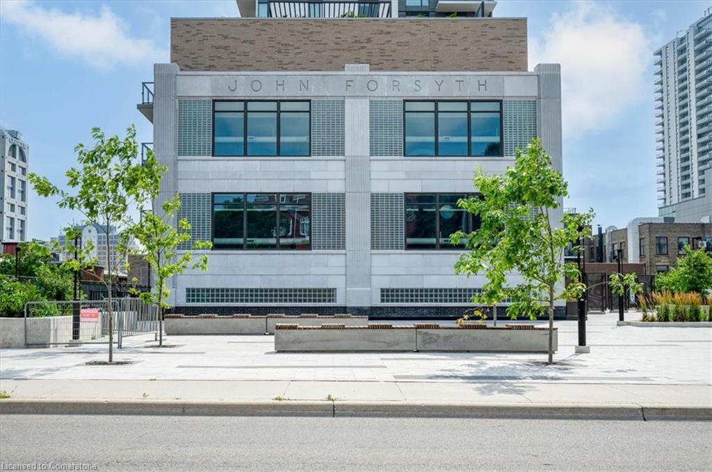 220-55 Duke Street W Property Photo 2