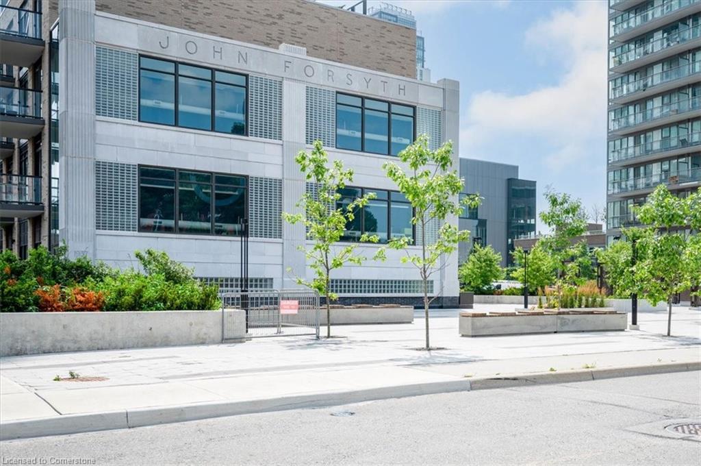 220-55 Duke Street W Property Photo 3