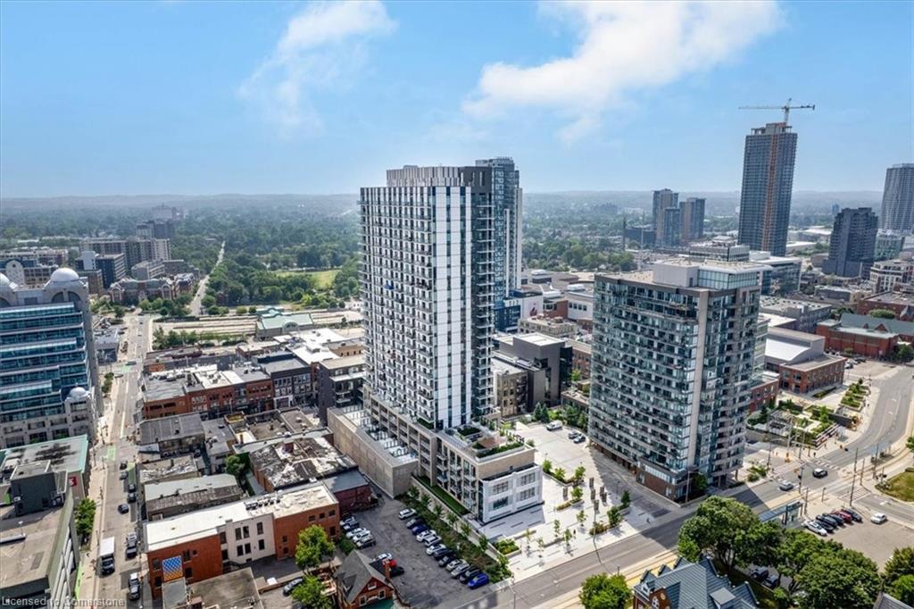 220-55 Duke Street W Property Photo 6