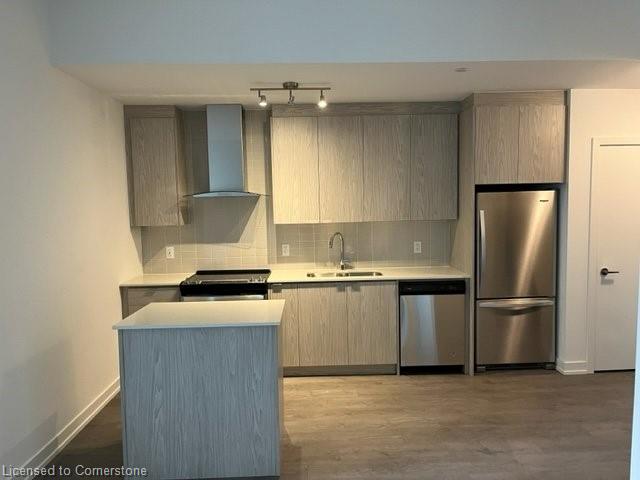 220-55 Duke Street W Property Photo 17