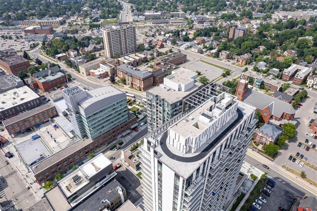 220-55 Duke Street W Property Photo 18