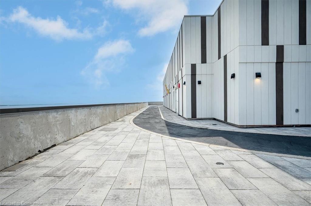 220-55 Duke Street W Property Photo 23