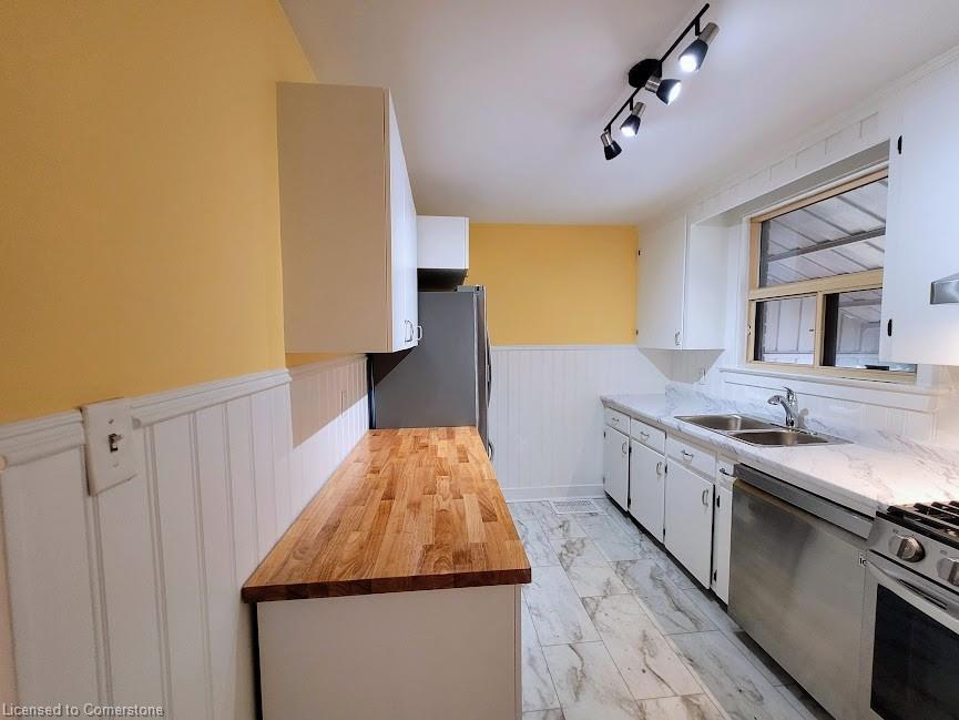 6476 Maranda Street Property Photo 9