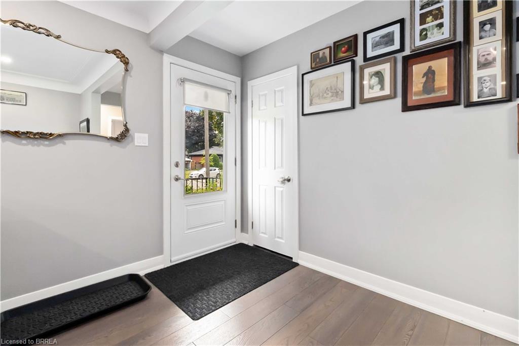 25 Hillier Crescent Property Photo 4