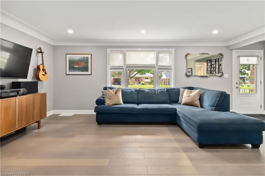 25 Hillier Crescent Property Photo 10