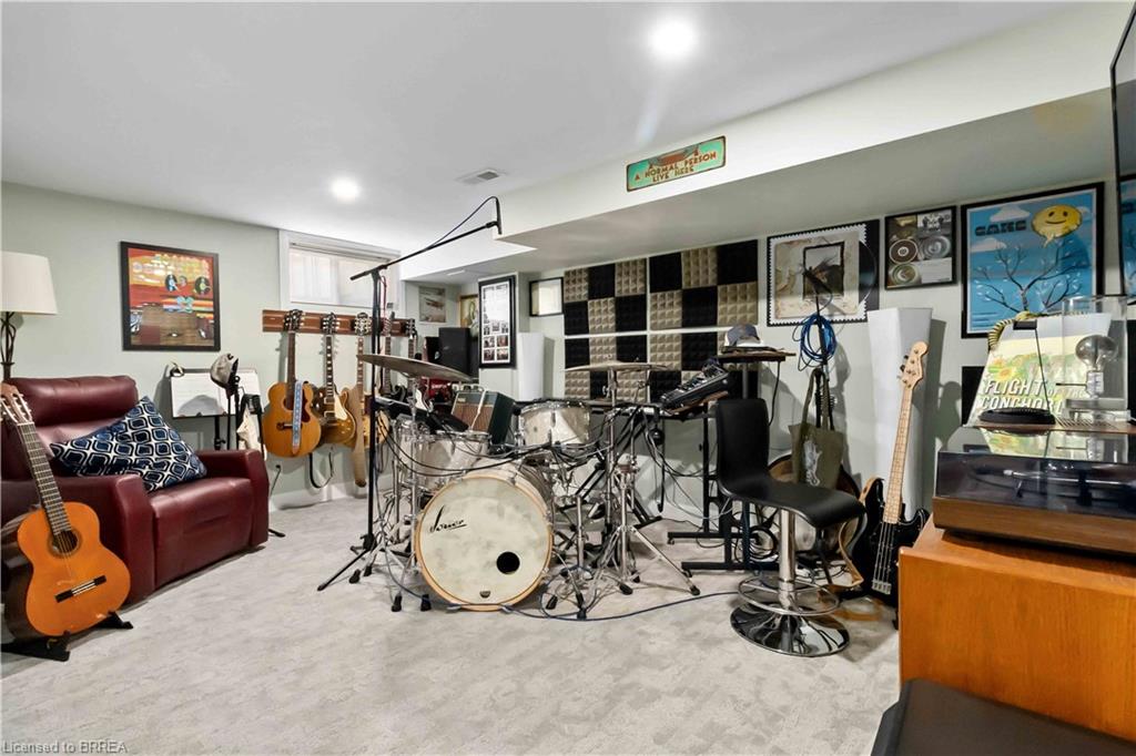 25 Hillier Crescent Property Photo 27