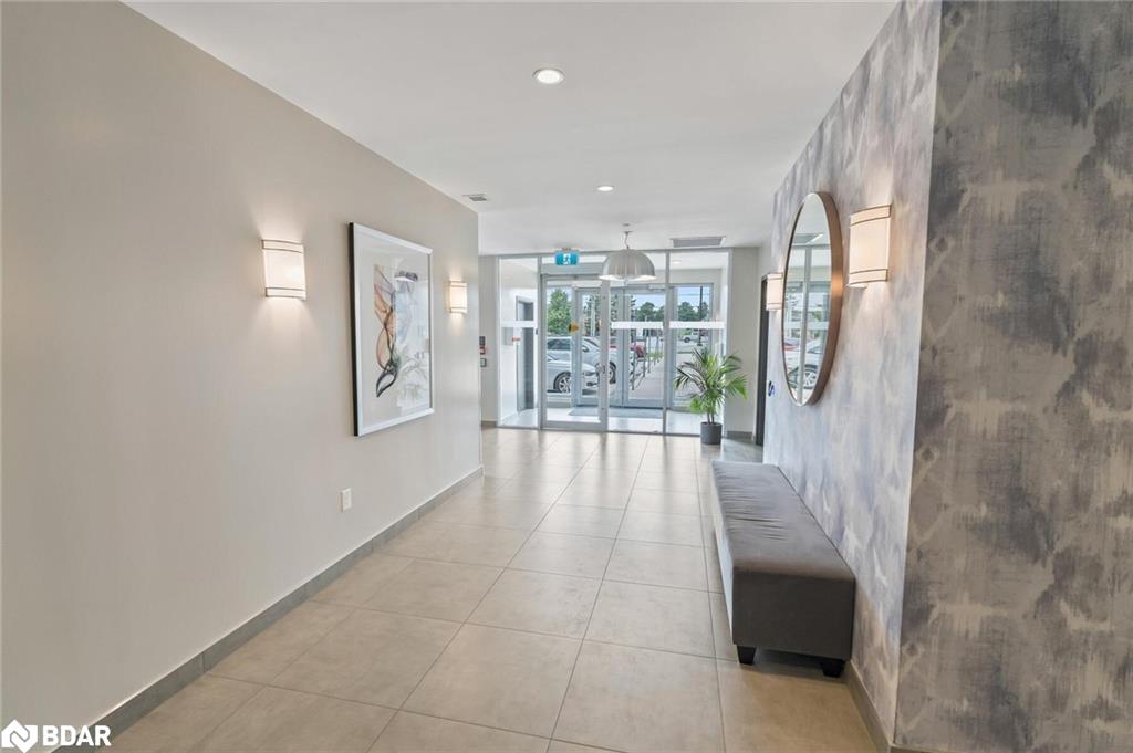 207-716 Main Street Property Photo 3