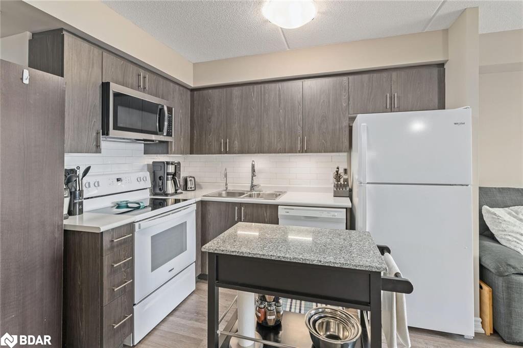 207-716 Main Street Property Photo 5