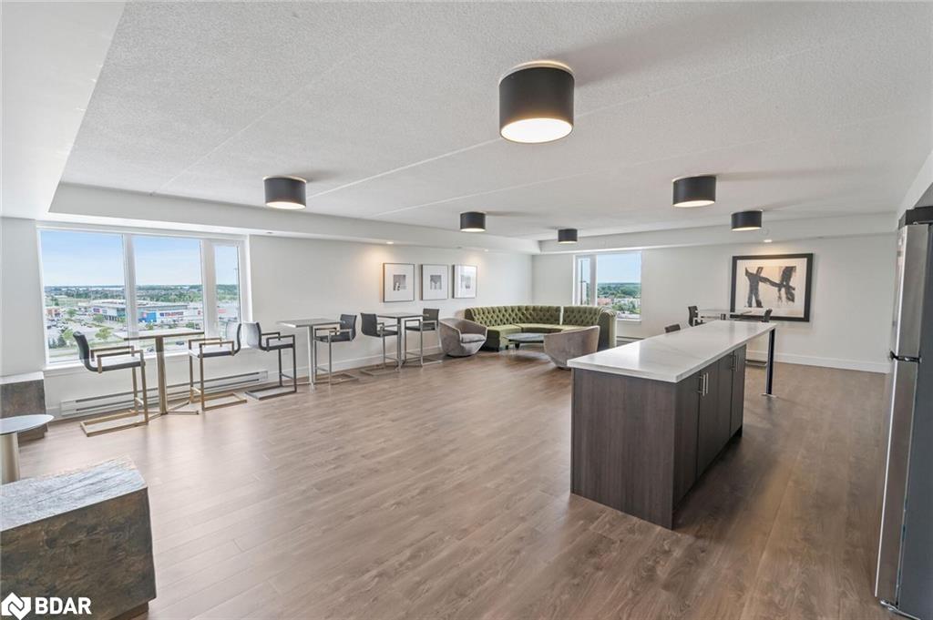 207-716 Main Street Property Photo 24