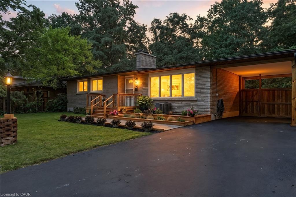 36 Spring Garden Boulevard Property Photo 1