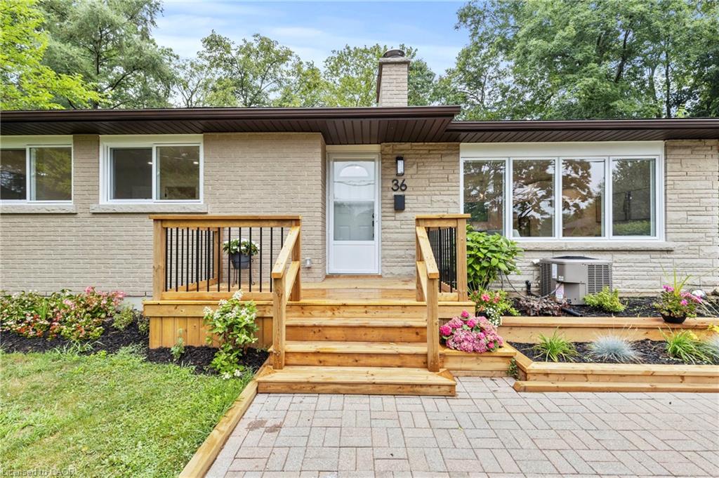 36 Spring Garden Boulevard Property Photo 5