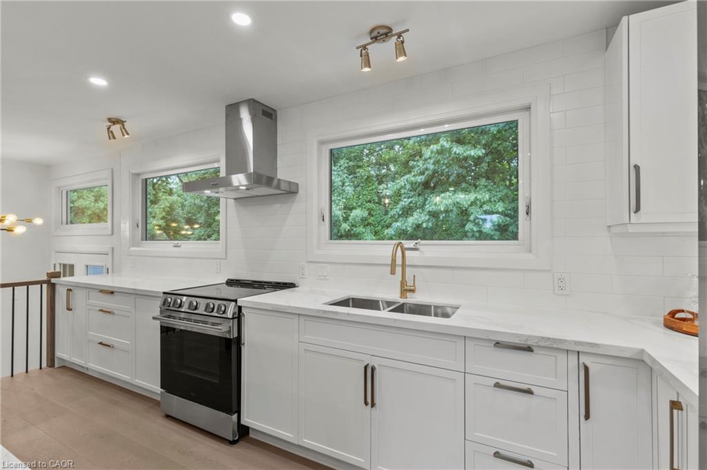 36 Spring Garden Boulevard Property Photo 17