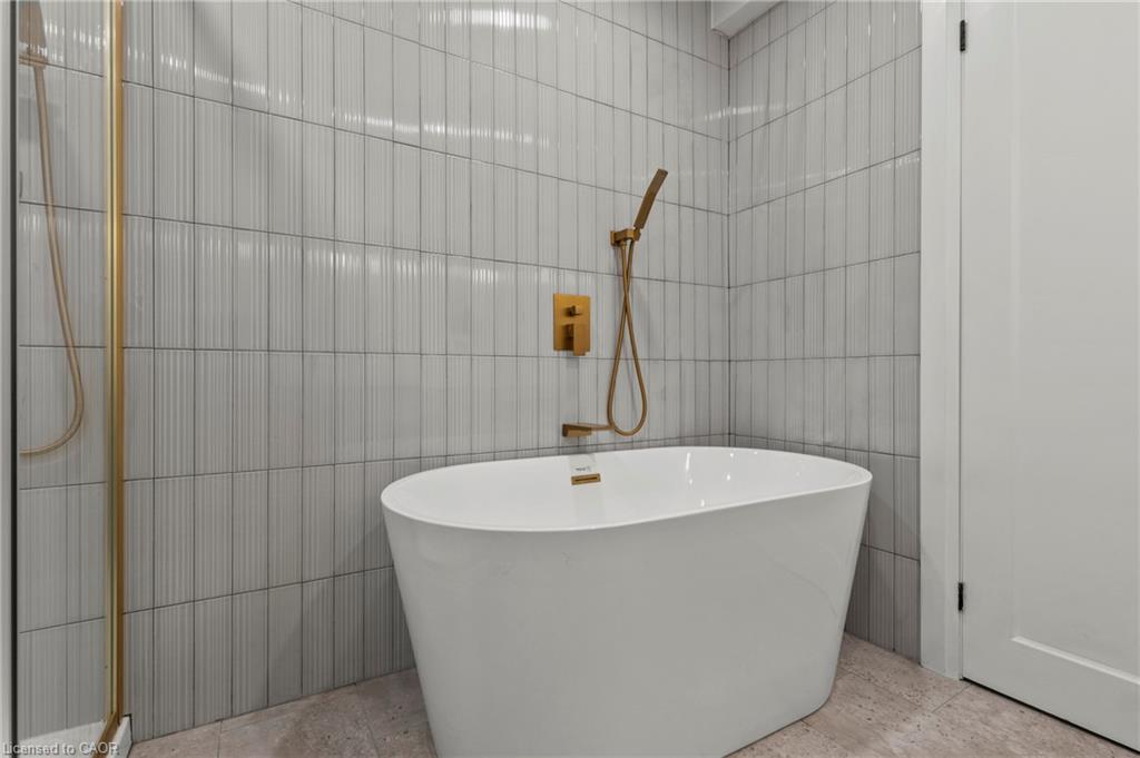 36 Spring Garden Boulevard Property Photo 26