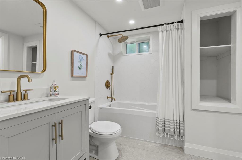 36 Spring Garden Boulevard Property Photo 32