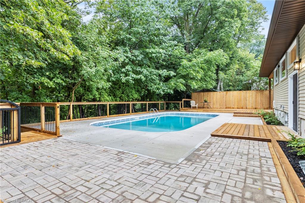 36 Spring Garden Boulevard Property Photo 37