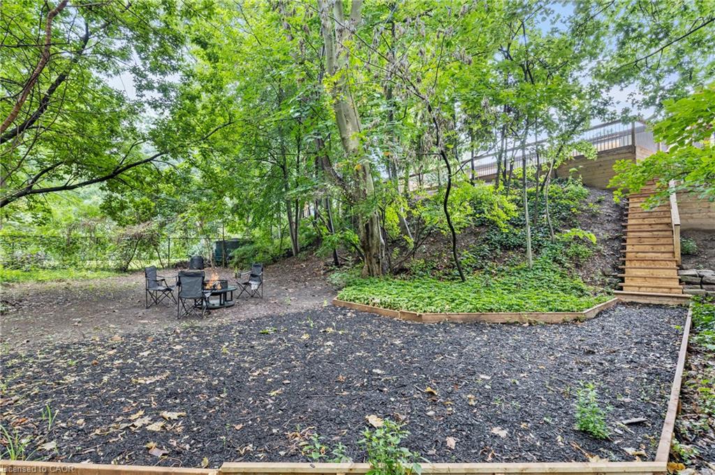 36 Spring Garden Boulevard Property Photo 40