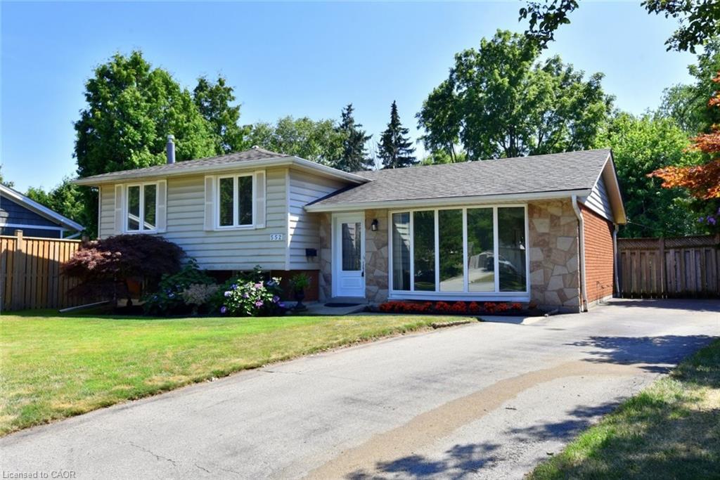 552 Hull Court Property Photo 6