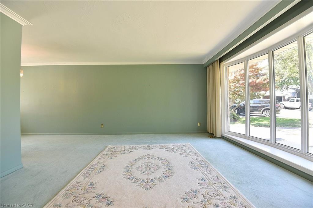 552 Hull Court Property Photo 11