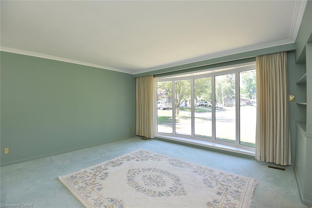 552 Hull Court Property Photo 13