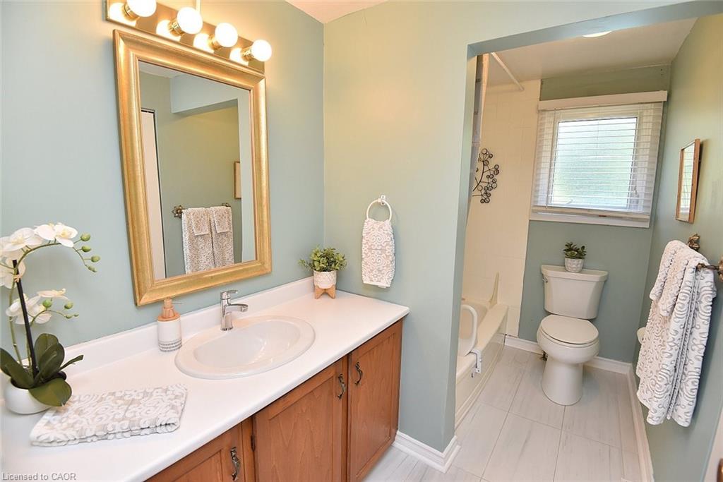 552 Hull Court Property Photo 31