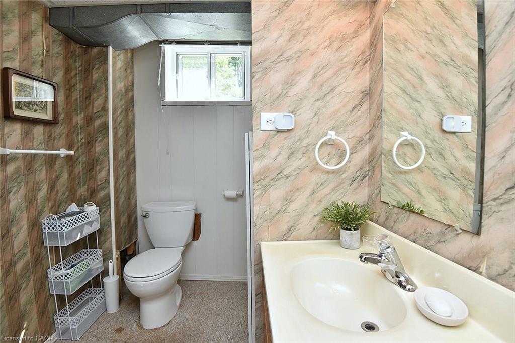 552 Hull Court Property Photo 32