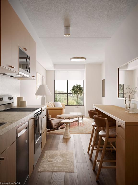 313-580 Coldstream Drive Property Photo 4