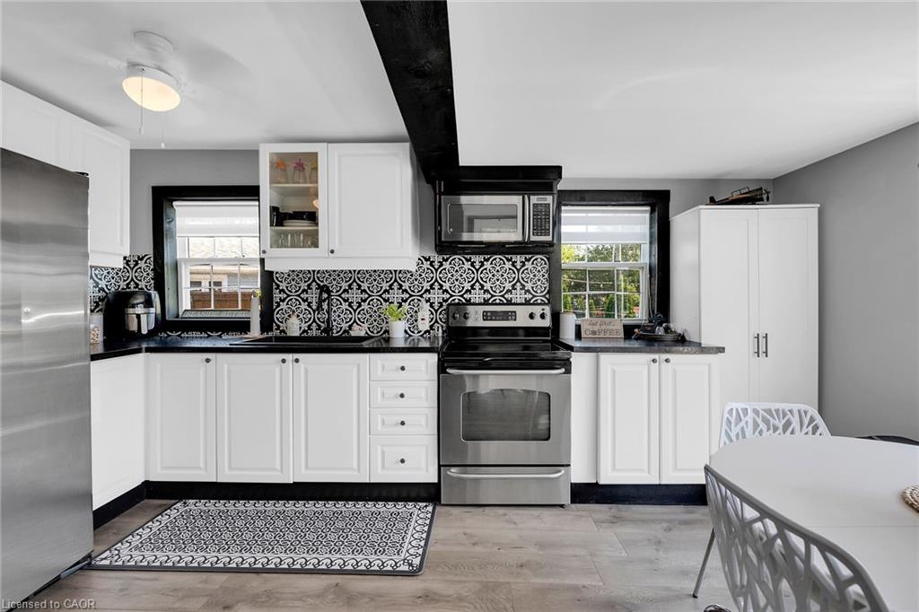 1023 Lakeshore Road Property Photo 7