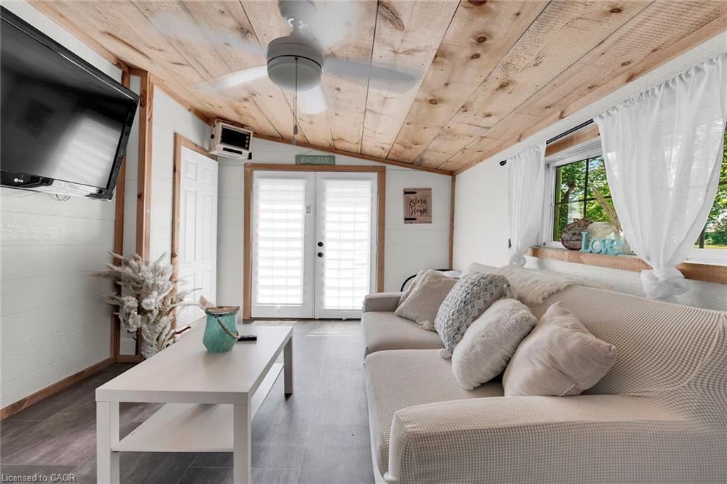 1023 Lakeshore Road Property Photo 22