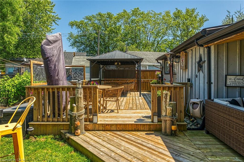 1023 Lakeshore Road Property Photo 27