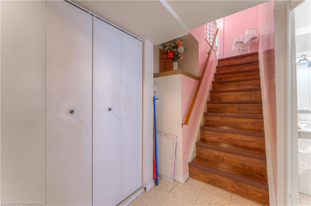 1227 Valentine Drive Property Photo 23