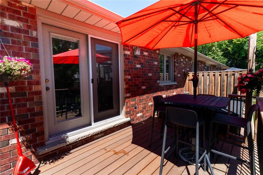 13-694 Grey Street Property Photo 3