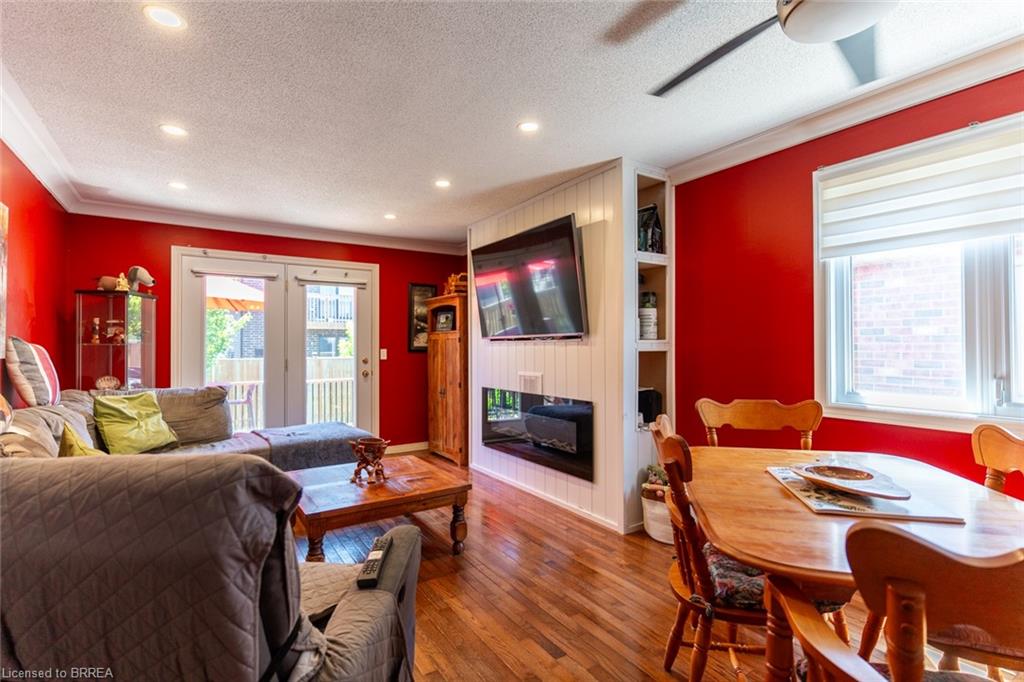 13-694 Grey Street Property Photo 9