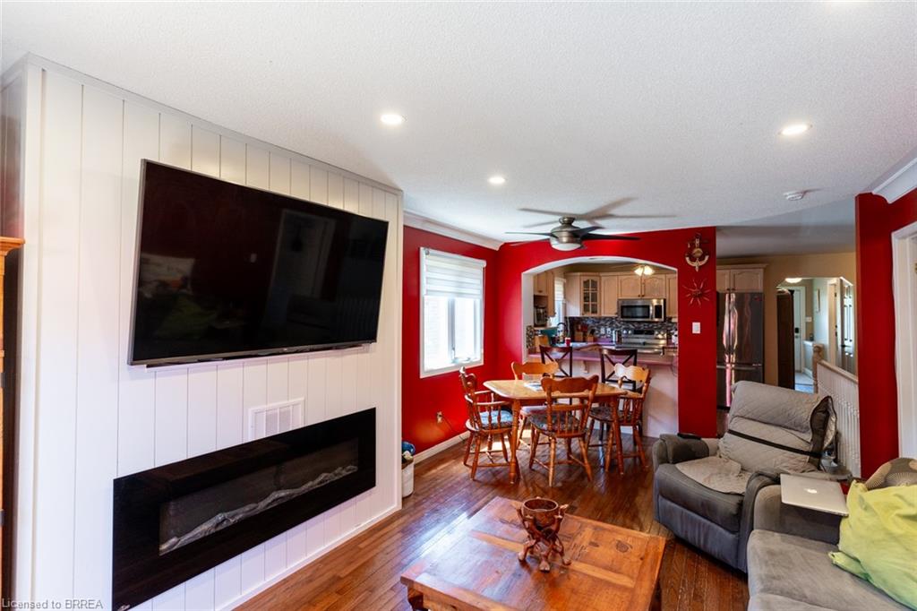 13-694 Grey Street Property Photo 11