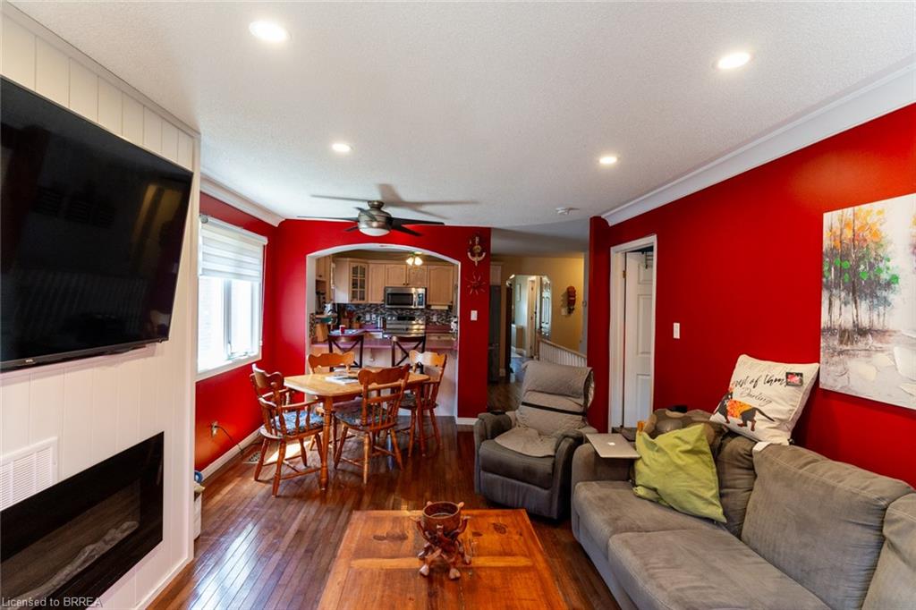 13-694 Grey Street Property Photo 12