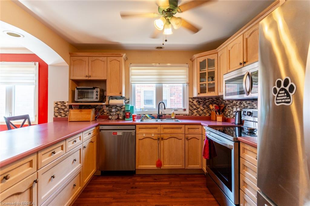 13-694 Grey Street Property Photo 17