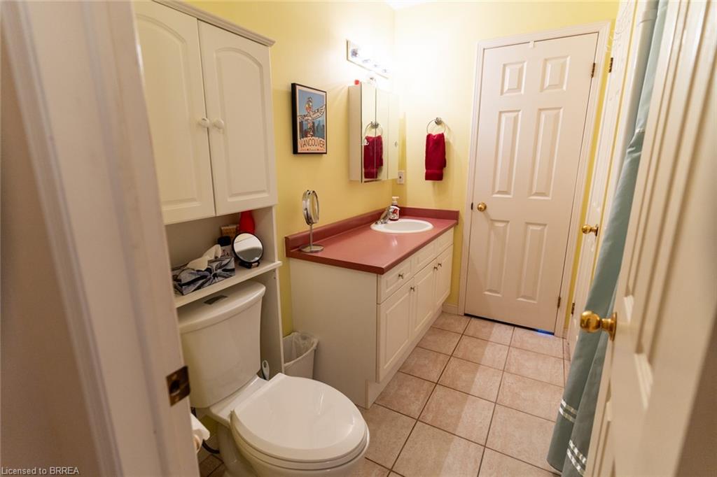 13-694 Grey Street Property Photo 25