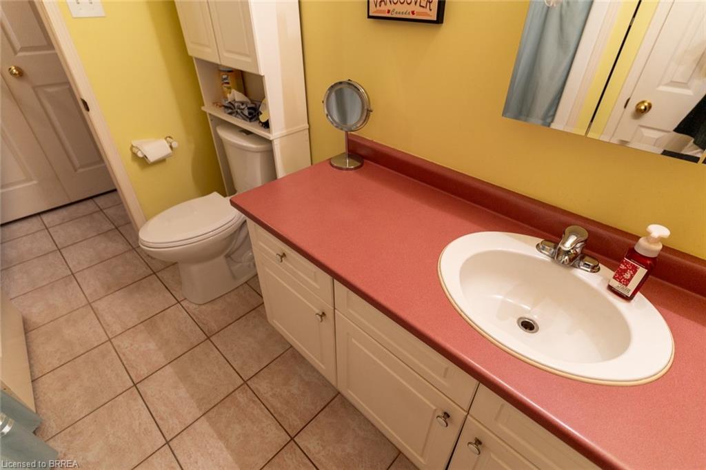 13-694 Grey Street Property Photo 26