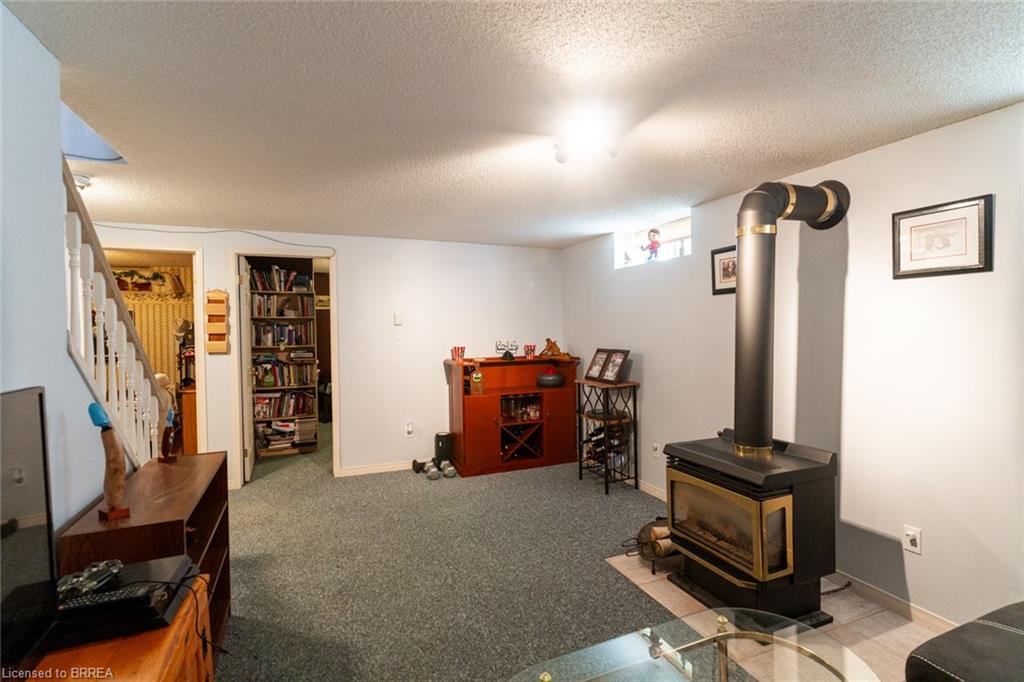 13-694 Grey Street Property Photo 30