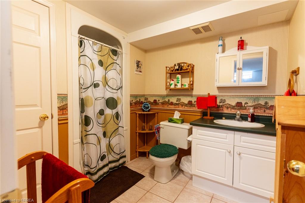 13-694 Grey Street Property Photo 31