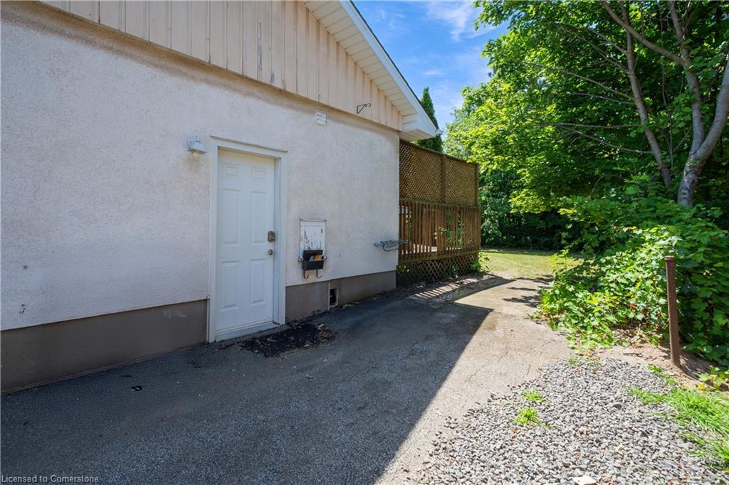 84 Jacobson Avenue Property Photo 5