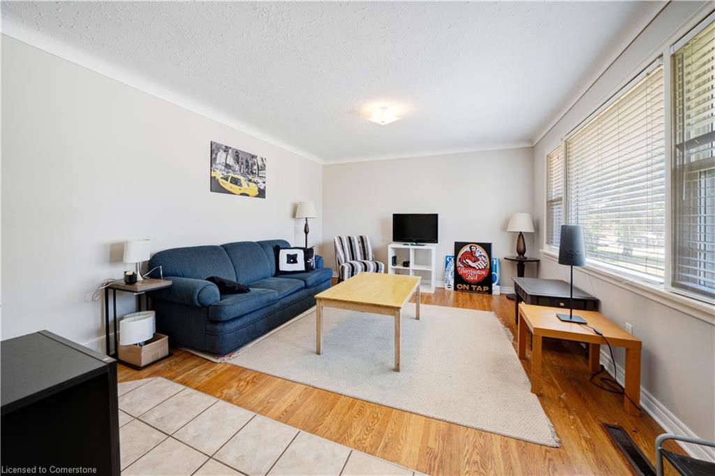 84 Jacobson Avenue Property Photo 9