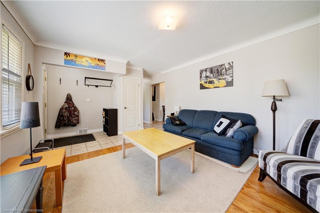 84 Jacobson Avenue Property Photo 11