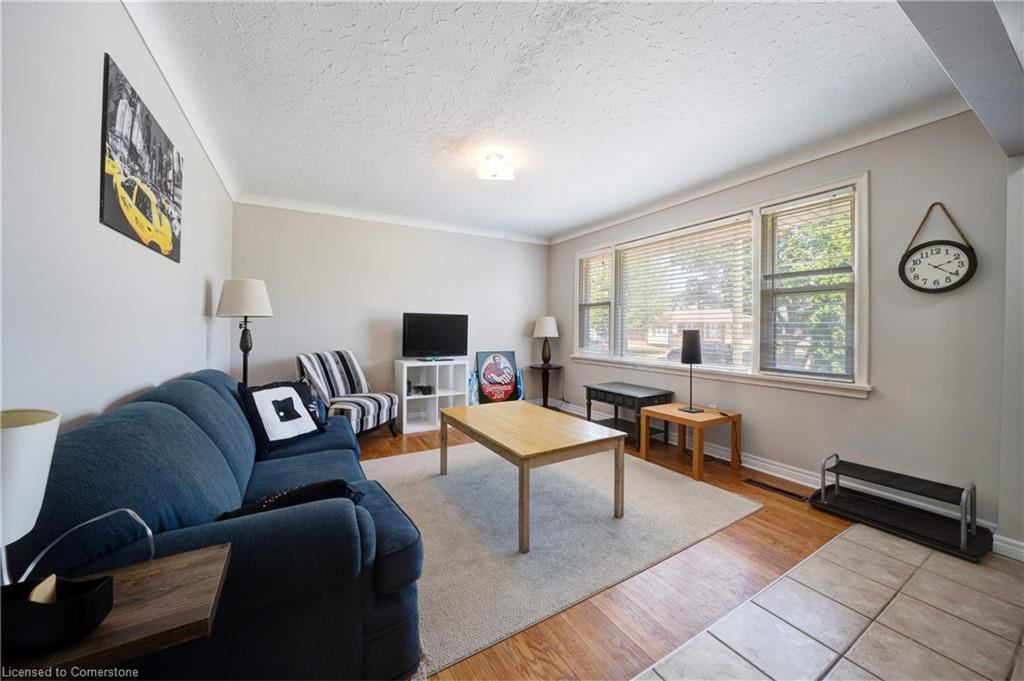 84 Jacobson Avenue Property Photo 12