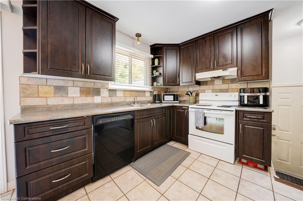 84 Jacobson Avenue Property Photo 14