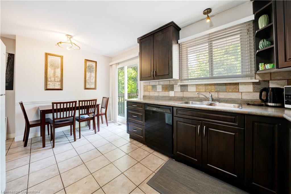 84 Jacobson Avenue Property Photo 21