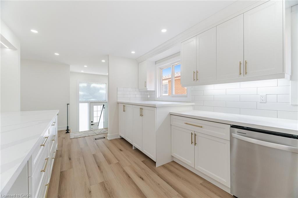 477 Fergo Avenue Property Photo 4