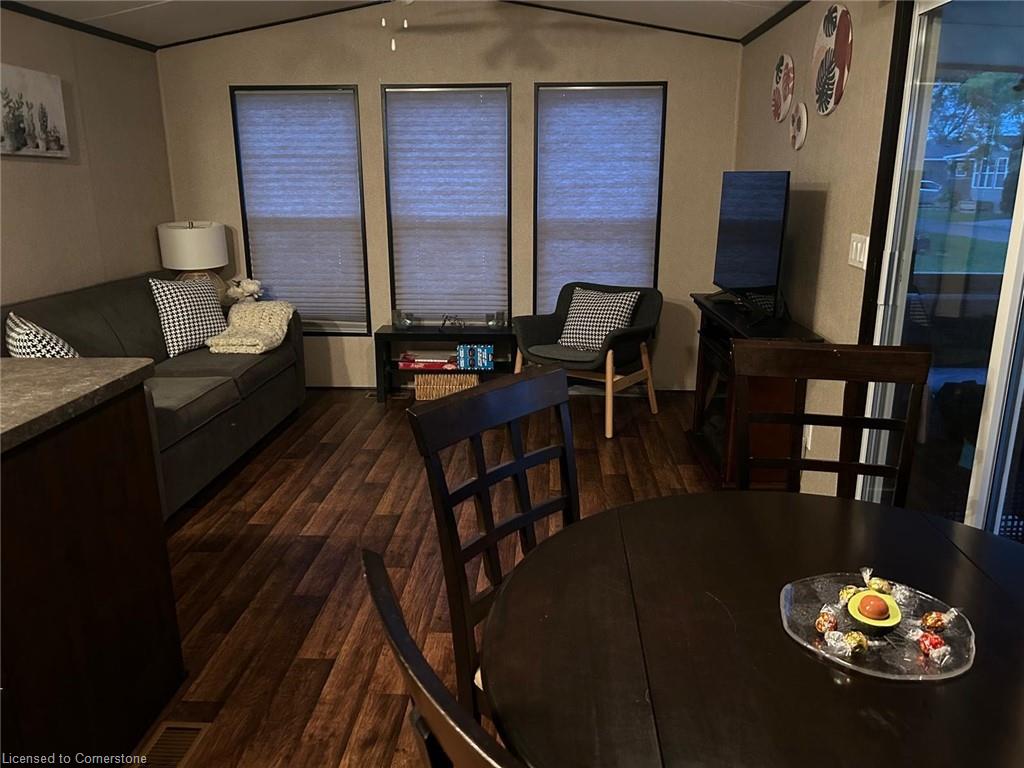 520-1501 Line 8 Road Property Photo 6