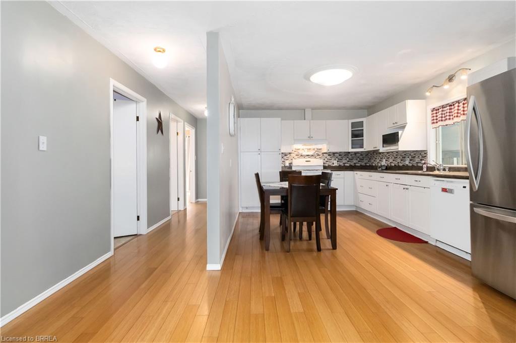 83 Locks Road Property Photo 10